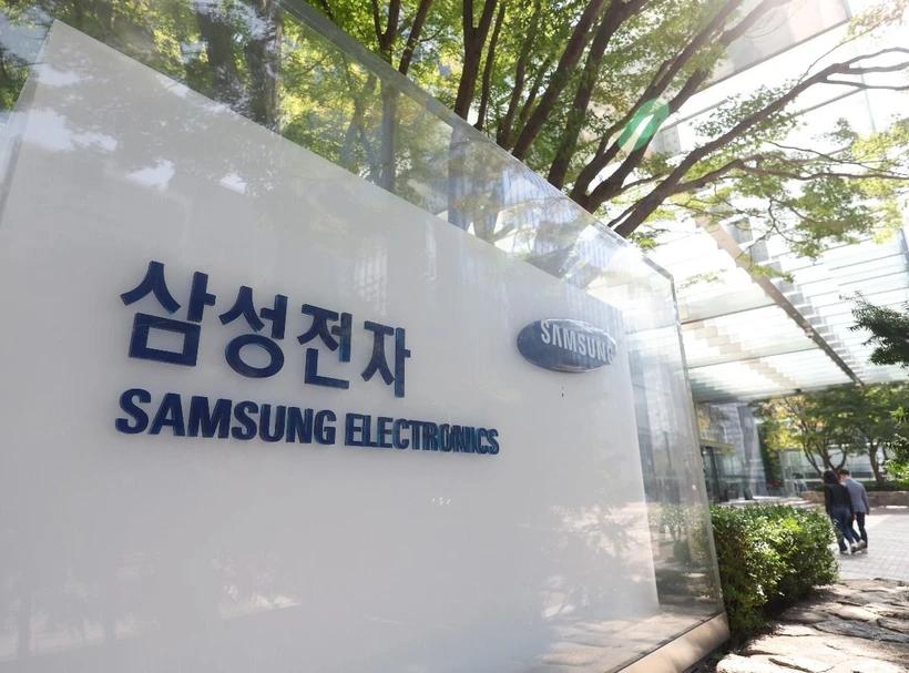 Công ty Samsung Electronics "chi đậm" để ngăn đà xuống giá cổ phiếu