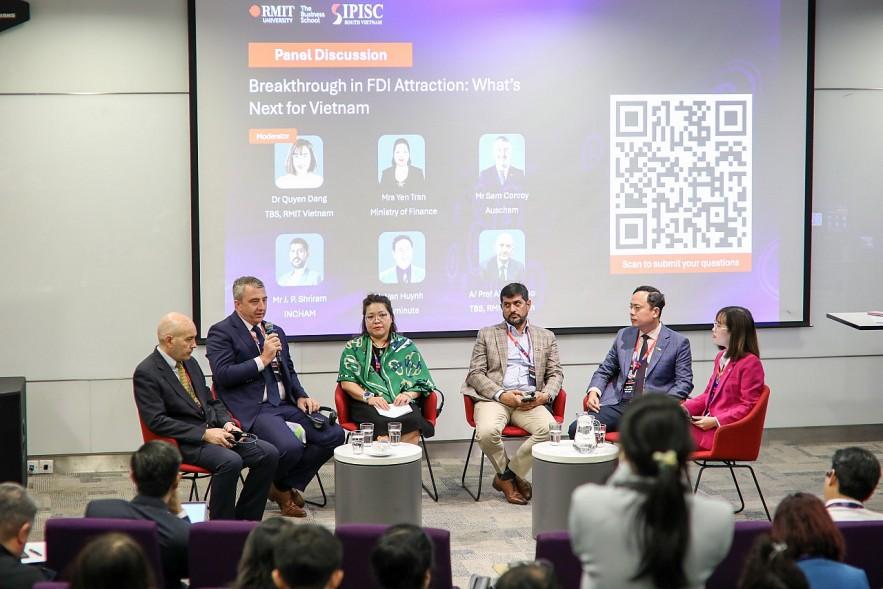 Việt Nam đang khẳng định vị thế trung tâm đổi mới và phát triển bền vững