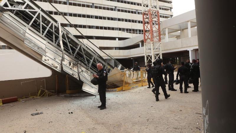 Nhiều hãng hàng không dừng các chuyến bay tới Israel đến hết tháng 4