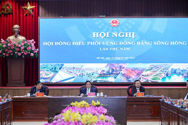 thu-tuong-yeu-cau-khoi-dong-khoi-cong-nhieu-du-an-giao-thong-ket-noi-vung-dong-bang-song-hong