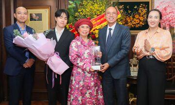 Anh hùng Lao động Việt Nam với tầm nhìn về thực phẩm sạch được vinh danh Doanh nhân xuất sắc Asean