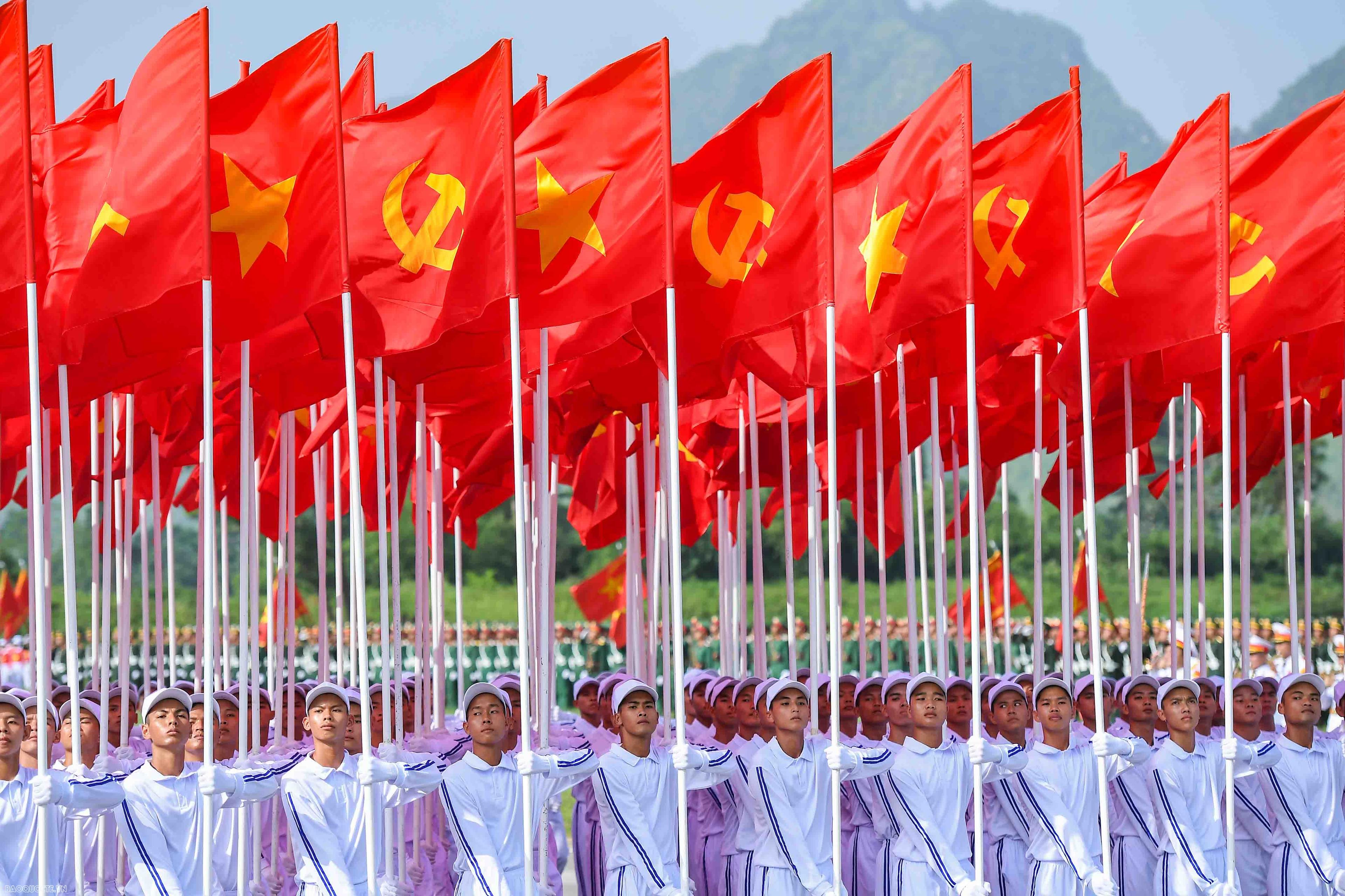 cach-mang-thang-tam-bai-hoc-hom-qua-suc-bat-hom-nay