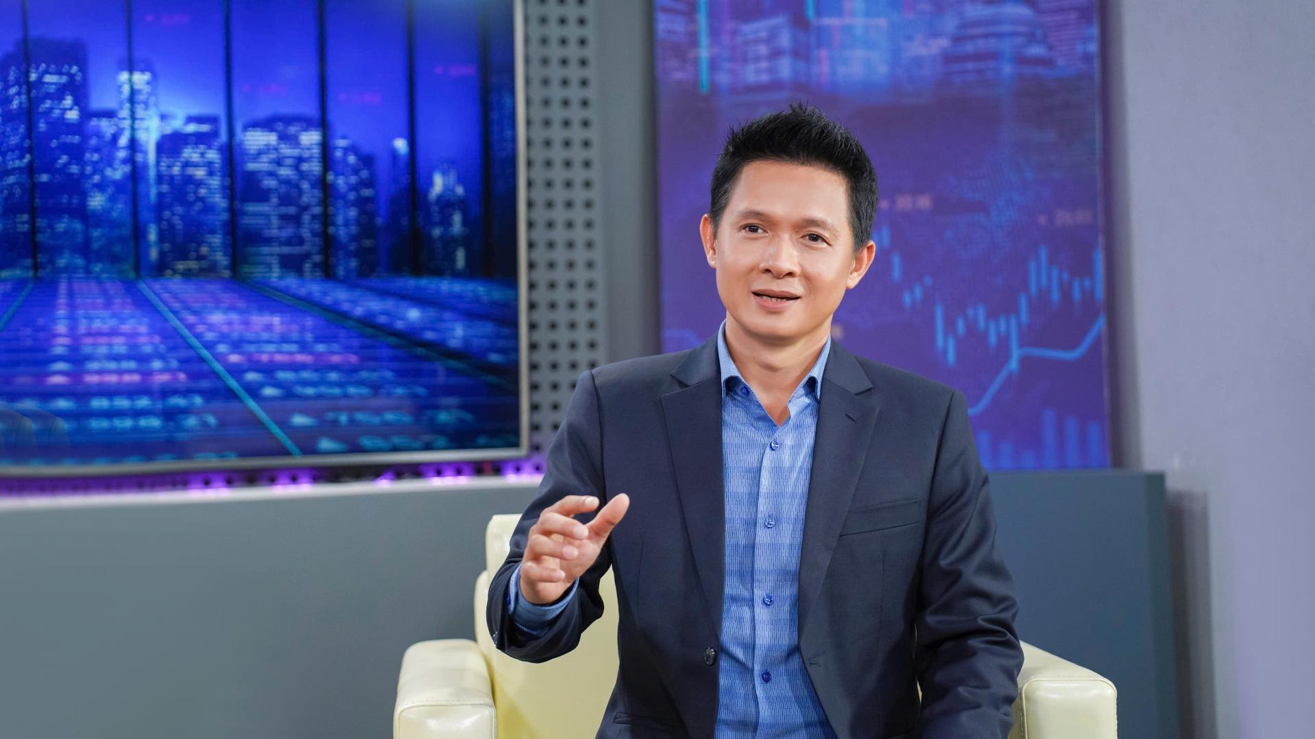 thuc-day-dau-tu-cong-nhom-nganh-nao-duoc-huong-loi