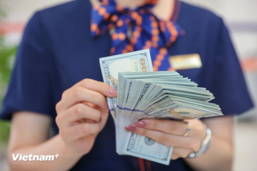 ty-gia-usd-tang-nhe-truoc-bien-dong-dia-chinh-tri-toan-cau