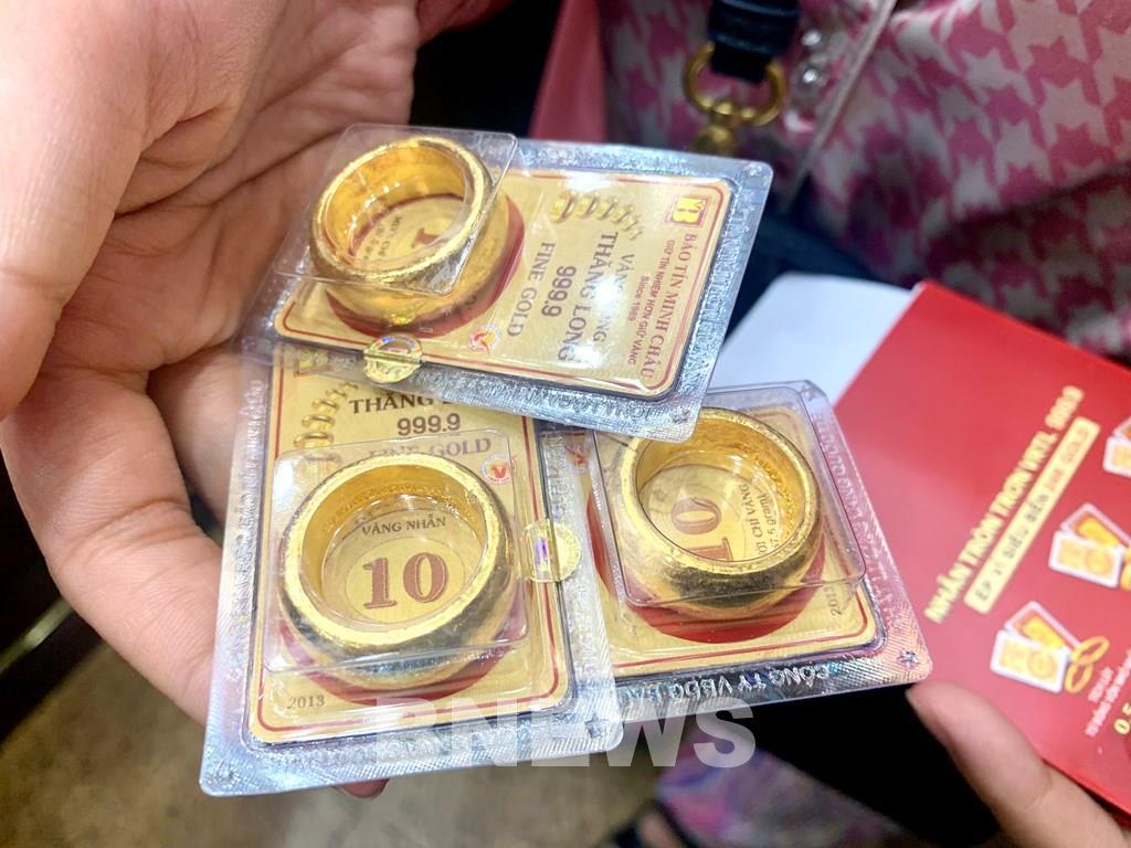 Giá vàng nhẫn, vàng miếng SJC cùng tăng cao, NHNN khẳng định sẽ tìm giải pháp căn cơ