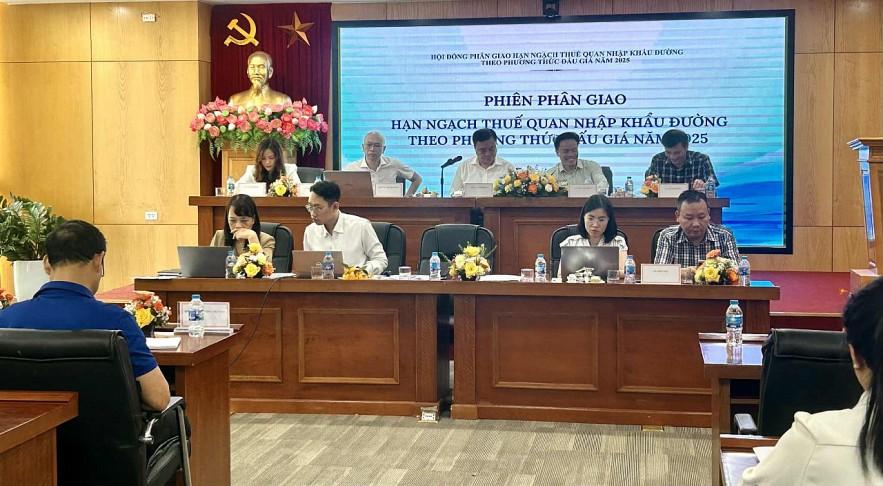 5 thương nhân được phân giao nhập khẩu 100.000 tấn đường năm 2025 theo phương thức đấu giá