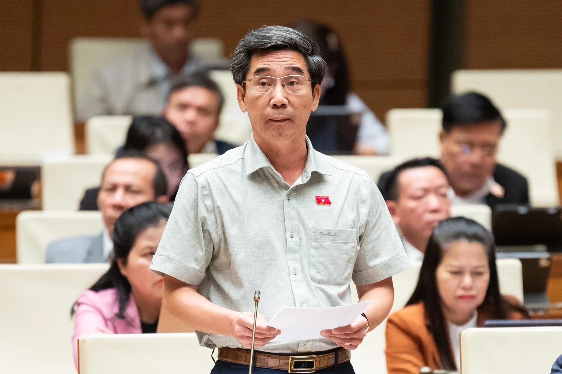 bang-gia-dat-tang-cao-se-tao-cu-soc-cho-nguoi-dan-doanh-nghiep