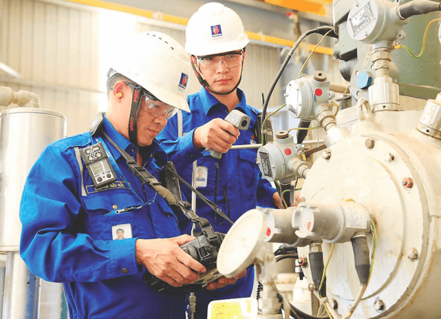 tai-co-cau-kinh-te-viet-nam-giai-doan-moi-dong-luc-tang-truong-tu-4-tru-cot-chien-luoc