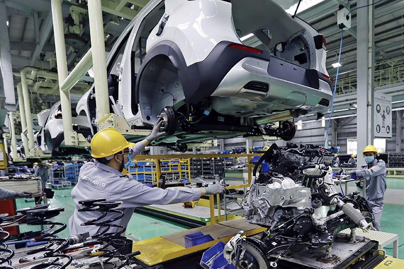 go-vuong-the-che-dot-pha-phat-trien