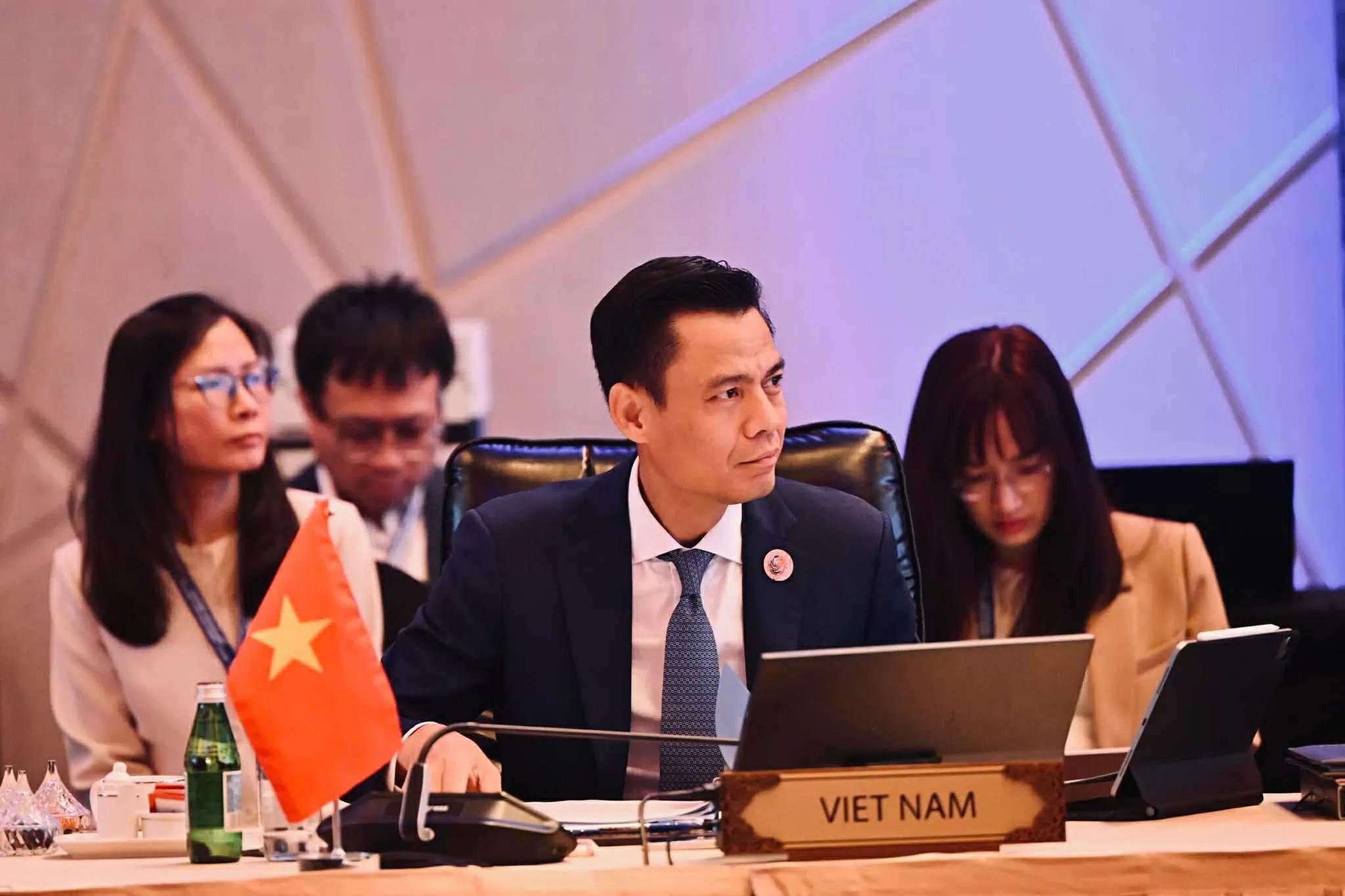 ra-soat-cong-tac-chuan-bi-cho-chuoi-cac-hoi-nghi-cap-cao-asean-va-giua-asean-voi-cac-doi-tac