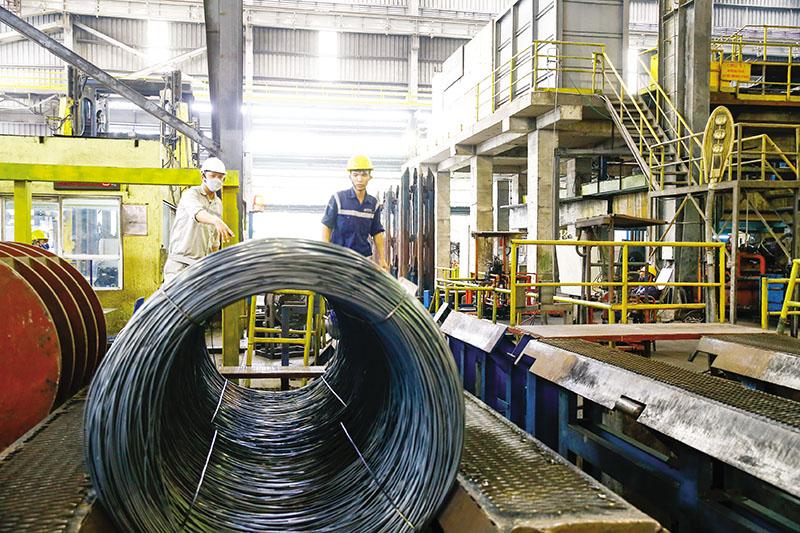 “Kích hoạt” thuế chống bán phá giá với thép cán nóng nhập khẩu: Thép nội bớt khó