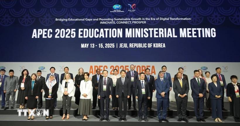 apec-du-bao-tang-truong-kinh-te-khu-vuc-giam-manh-so-voi-nam-ngoai