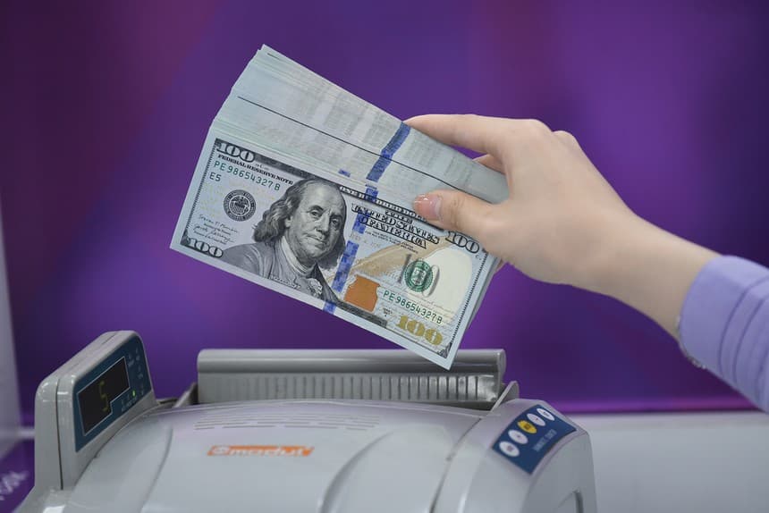 cuoi-nam-ty-gia-tang-nhanh-lo-nhung-con-song-du-trong-2025