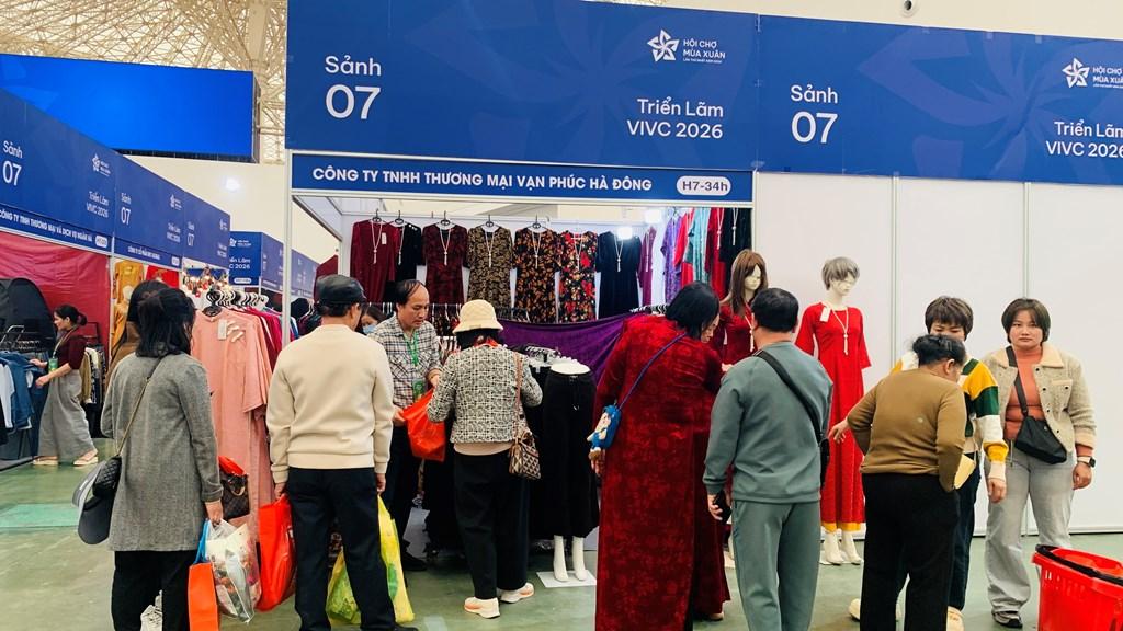 doanh-nghiep-det-may-da-giay-voi-chien-luoc-but-toc-doanh-thu