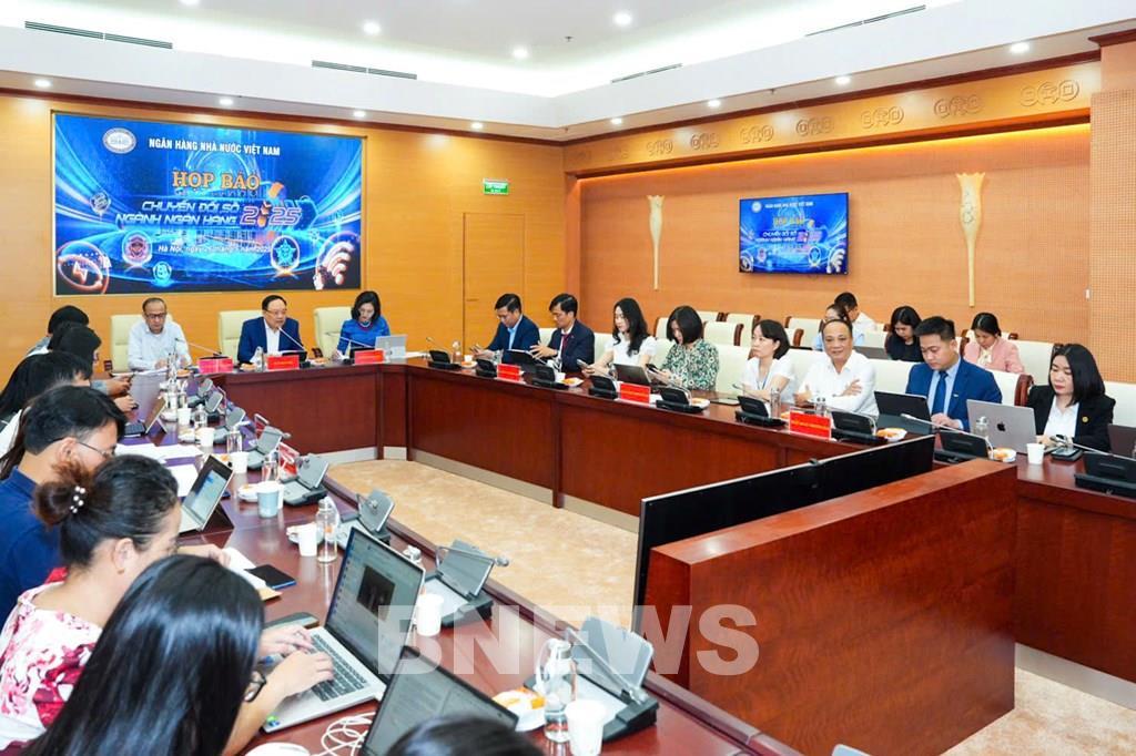 Ngành ngân hàng hướng tới hệ sinh thái số thông minh toàn diện