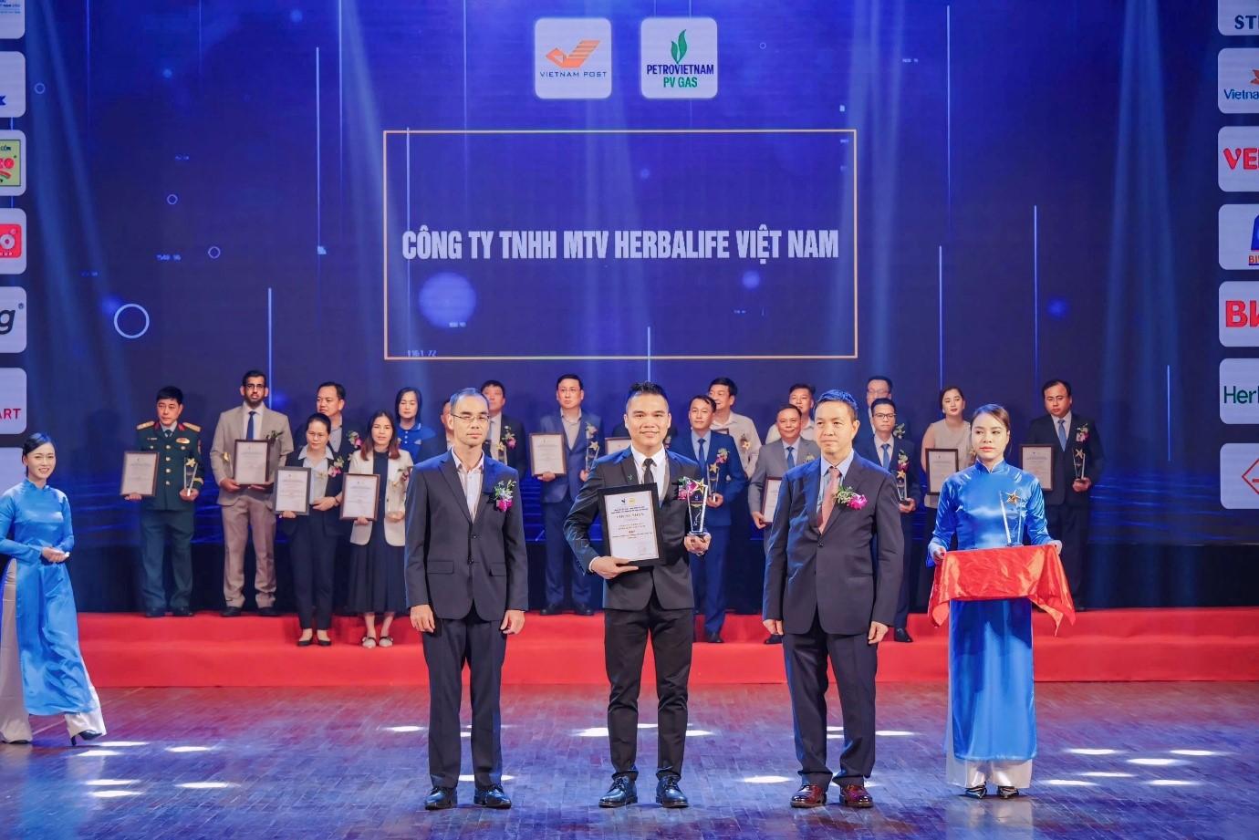 herbalife-viet-nam-dat-chung-nhan-top-10-nhan-hieu-noi-tieng-viet-nam-nam-2025