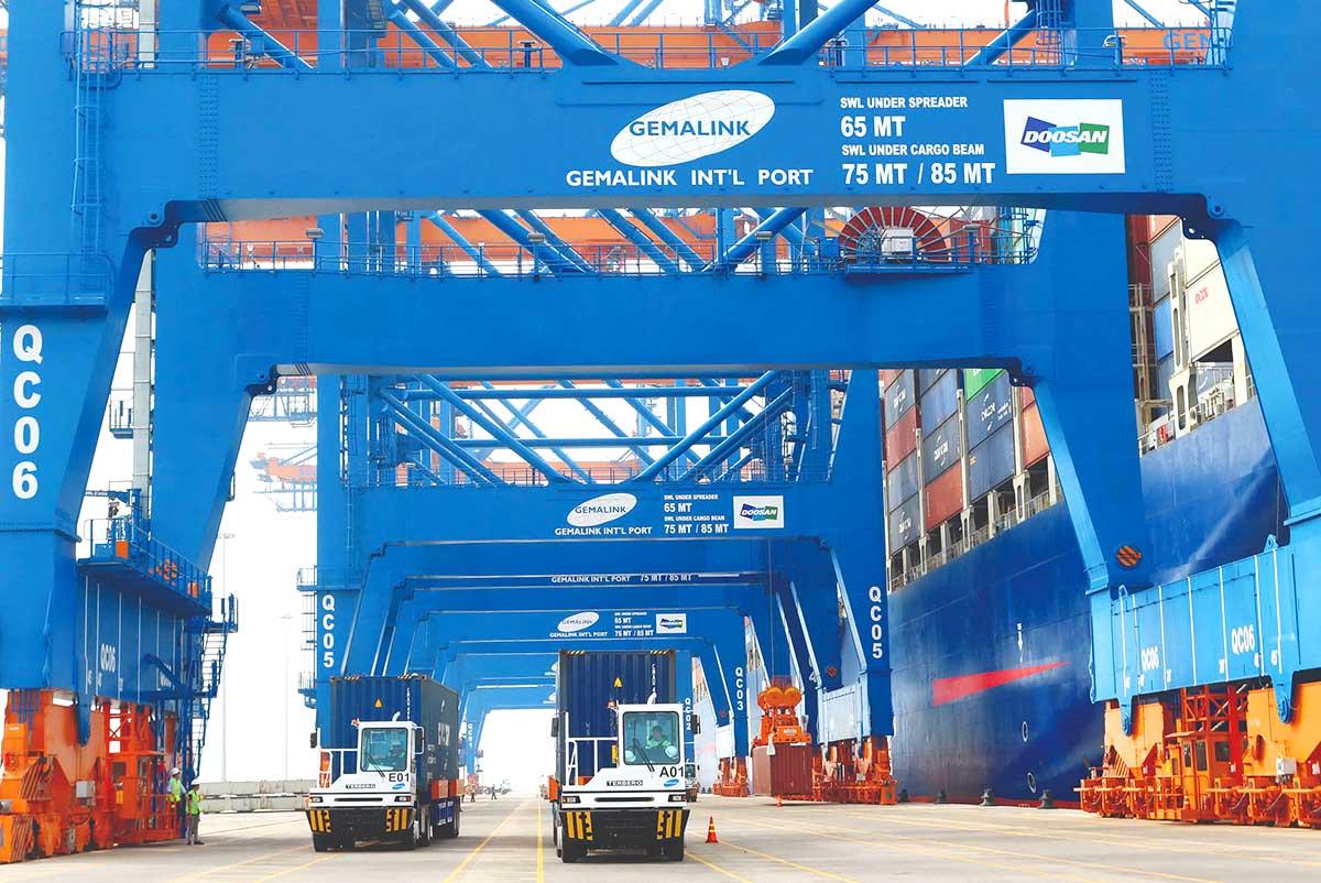 Doanh nghiệp xuất khẩu hàng Việt trước bài toán logistics xanh