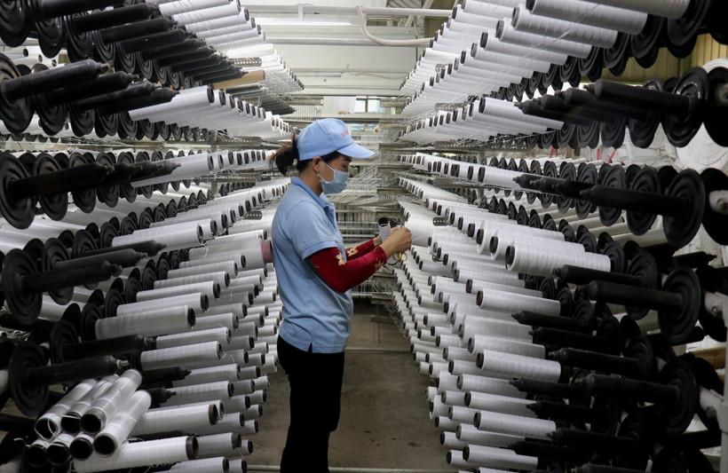 thang-mot-chi-so-san-xuat-cong-nghiep-but-pha-voi-da-tang-215-so-cung-ky