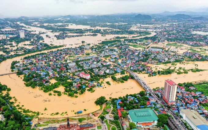 ho-tro-mien-giam-thue-cho-nguoi-dan-va-doanh-nghiep-bi-thiet-hai-do-mua-bao