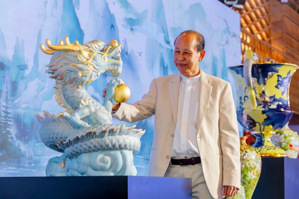 gom-su-minh-long-va-hanh-trinh-55-nam-kien-tao-di-san