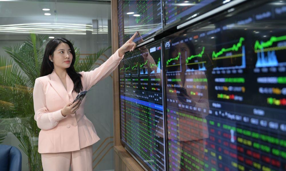 nang-hang-va-ipo-co-the-tao-cu-hich-kep-cho-thi-truong-chung-khoan