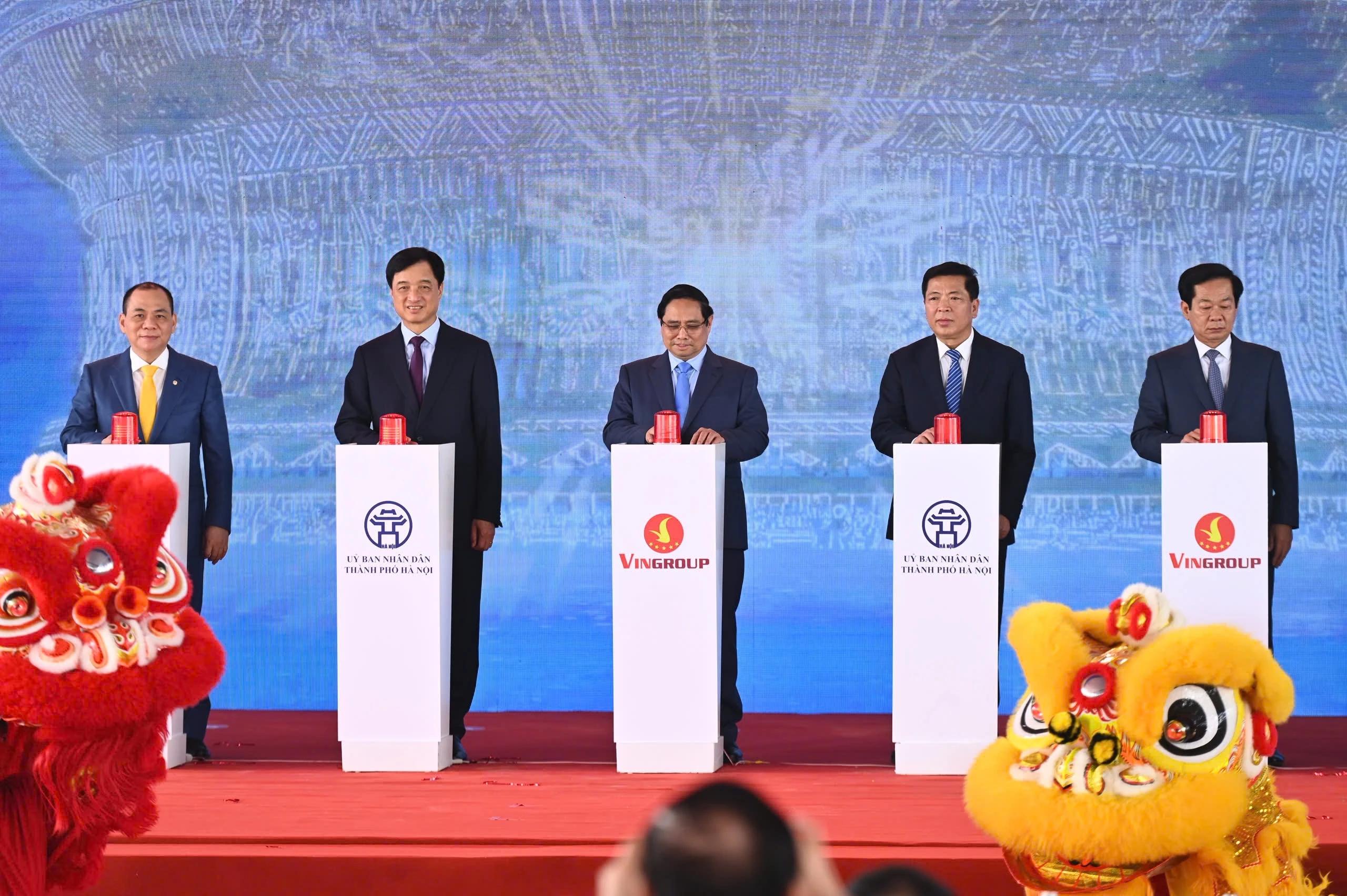 Những doanh nhân 'đặc biệt' tại lễ khởi công lịch sử của đất nước