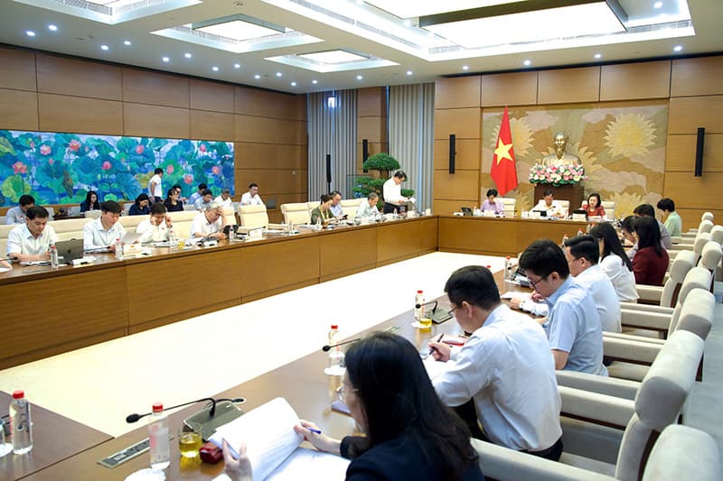 giai-phap-nao-de-tang-truong-nhanh-ben-vung