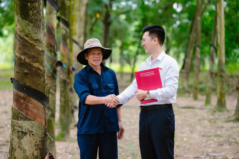 Agribank đồng hành cùng hộ kinh doanh chuyển đổi thành doanh nghiệp