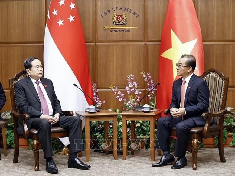 viet-nam-va-singapore-thuc-day-hop-tac-thuc-chat-giua-hai-quoc-hoi