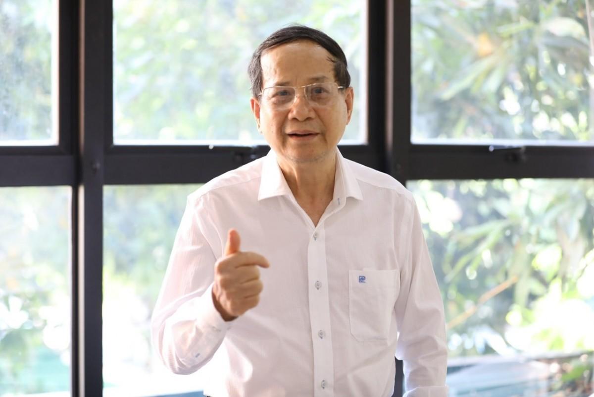 cuoc-chien-chong-hang-gia-can-the-che-va-cong-nghe