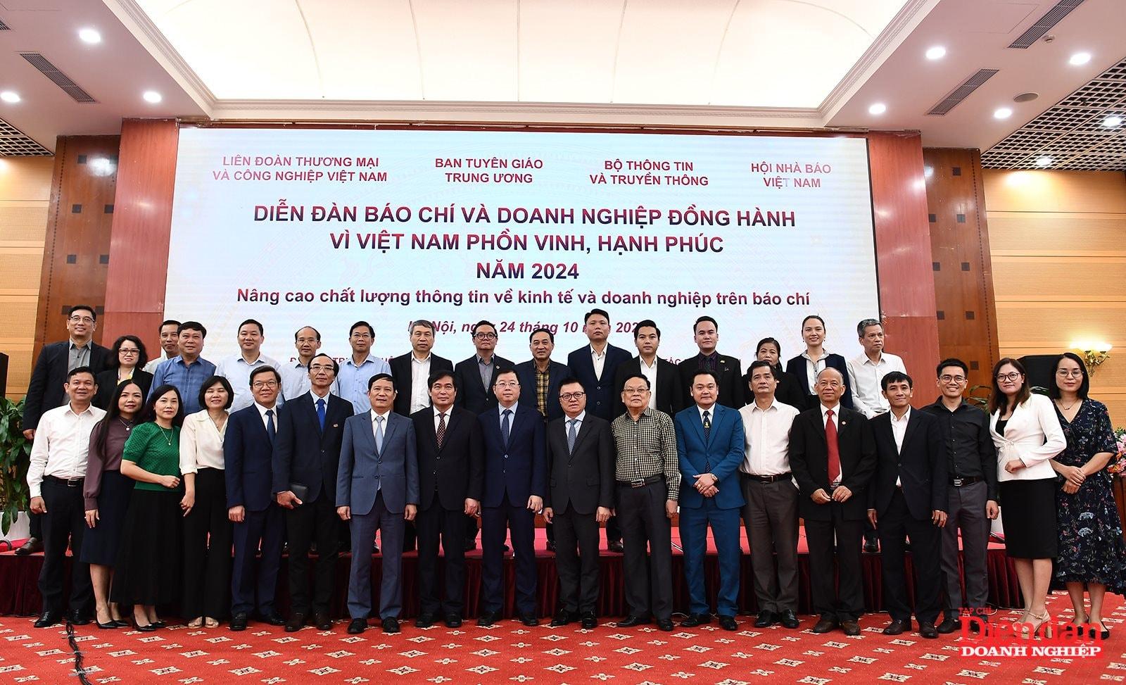 Báo chí và doanh nghiệp đồng hành vì Việt Nam phồn vinh, hạnh phúc năm 2024