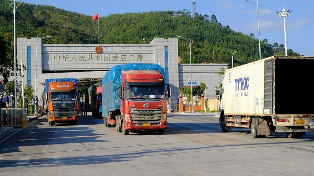 Hải quan khu vực VI: Gắn kết với doanh nghiệp, tạo “lực đẩy” cho kinh tế địa phương