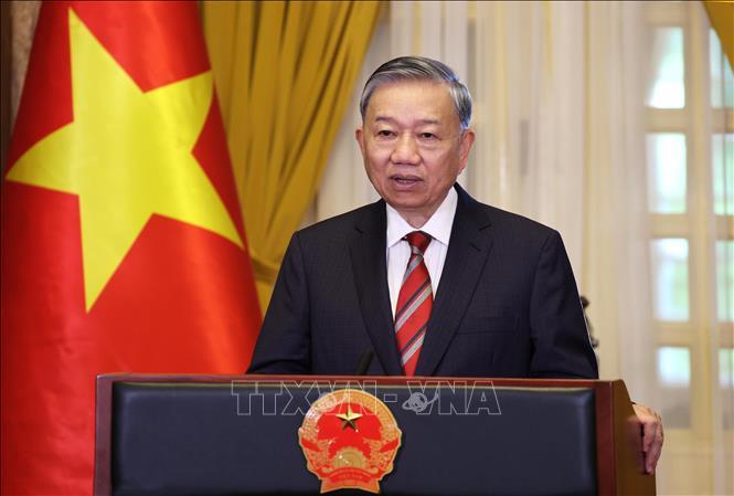 tong-bi-thu-to-lam-lam-truong-ban-chi-dao-trung-uong-ve-hoan-thien-the-che-phap-luat
