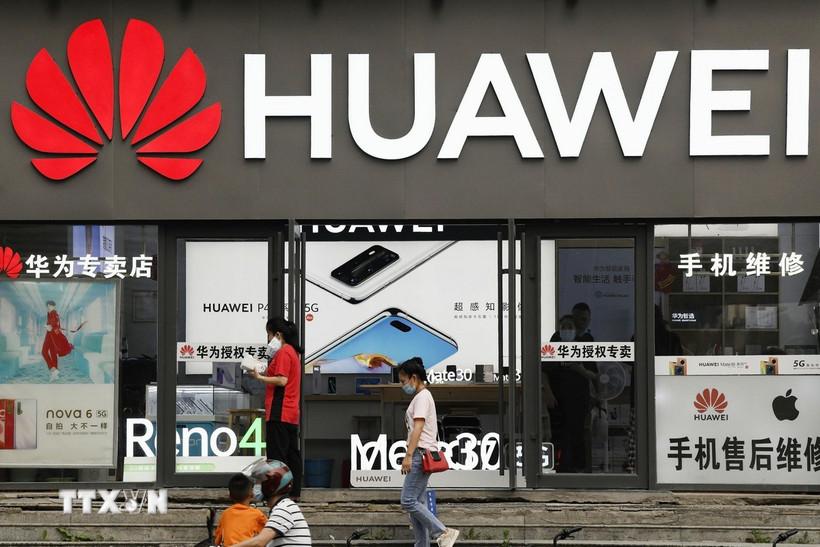Huawei phủ nhận sao chép mô hình AI của Alibaba