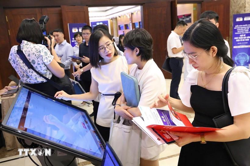 Doanh nghiệp quốc tế dự diễn đàn về thương mại điện tử, công nghệ số Việt Nam