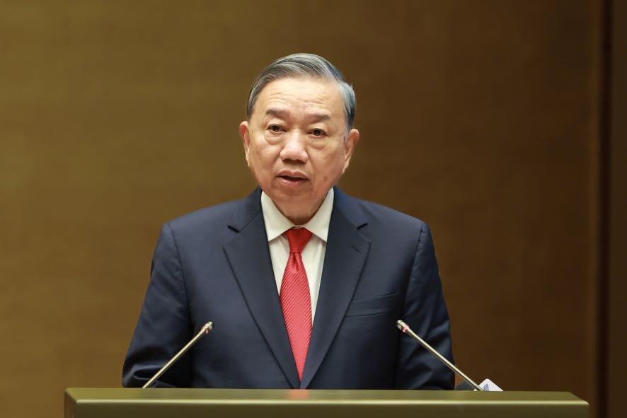 tong-bi-thu-tao-nen-tang-dua-nghi-quyet-dai-hoi-xiv-cua-dang-di-vao-cuoc-song