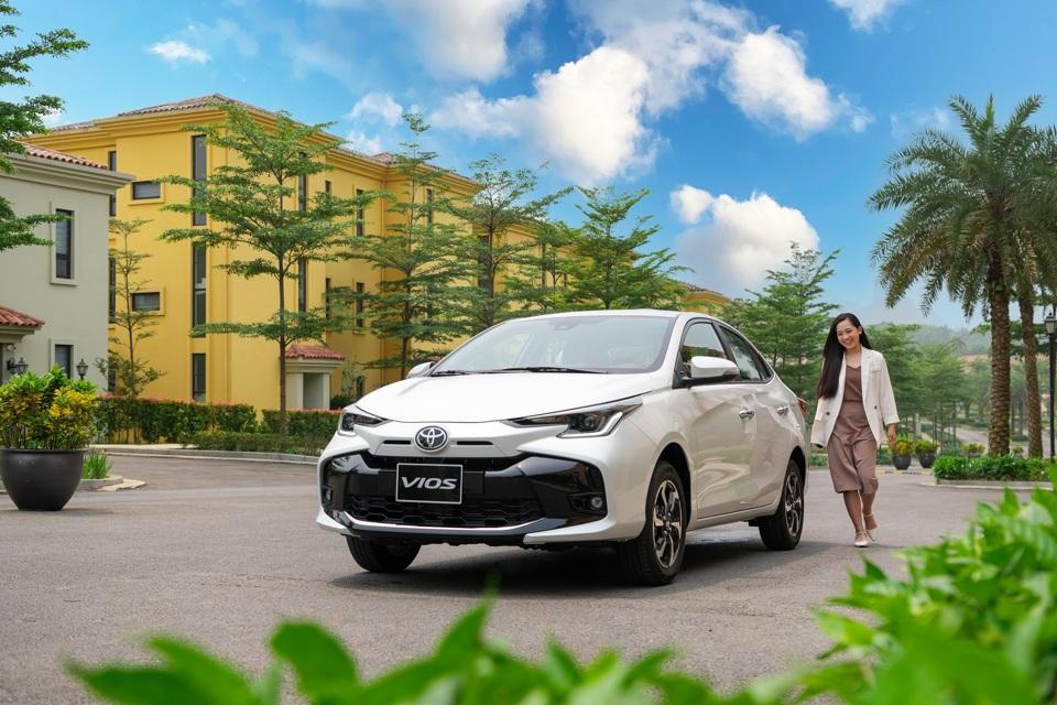toyota-viet-nam-bat-mi-doanh-so-ban-hang-thang-cuoi-nam-2024