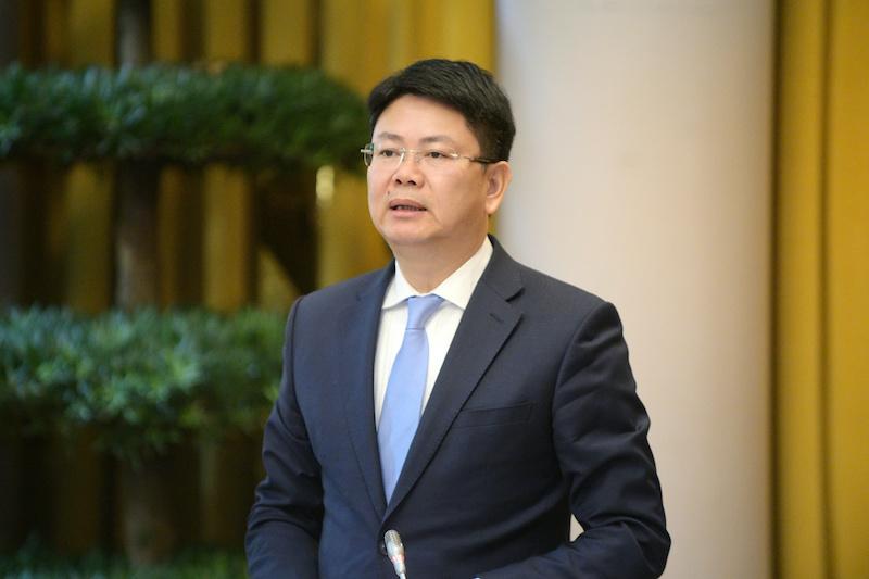 cong-chung-vien-chi-duoc-hanh-nghe-den-khi-tron-70-tuoi