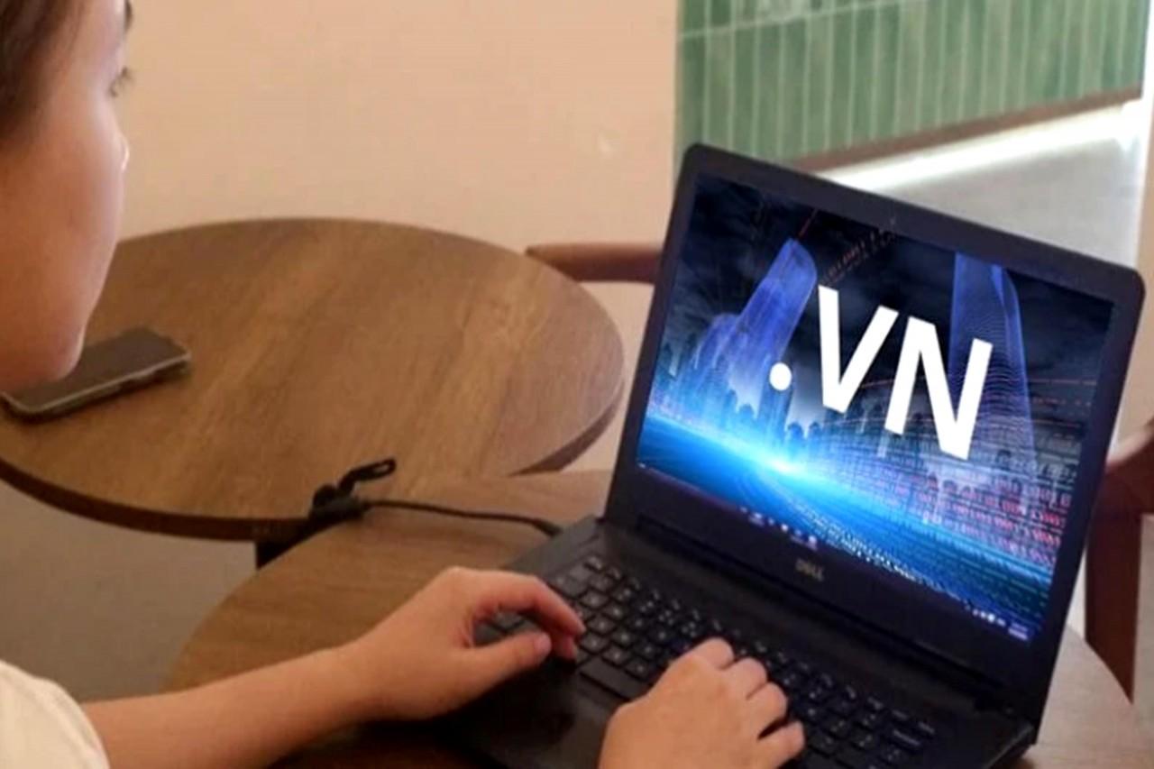 quy-dinh-moi-ve-phi-su-dung-ten-mien-quoc-gia-vn