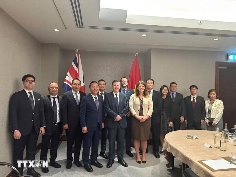 viet-nam-va-anh-thuc-day-hon-nua-hop-tac-kinh-te-thuong-mai