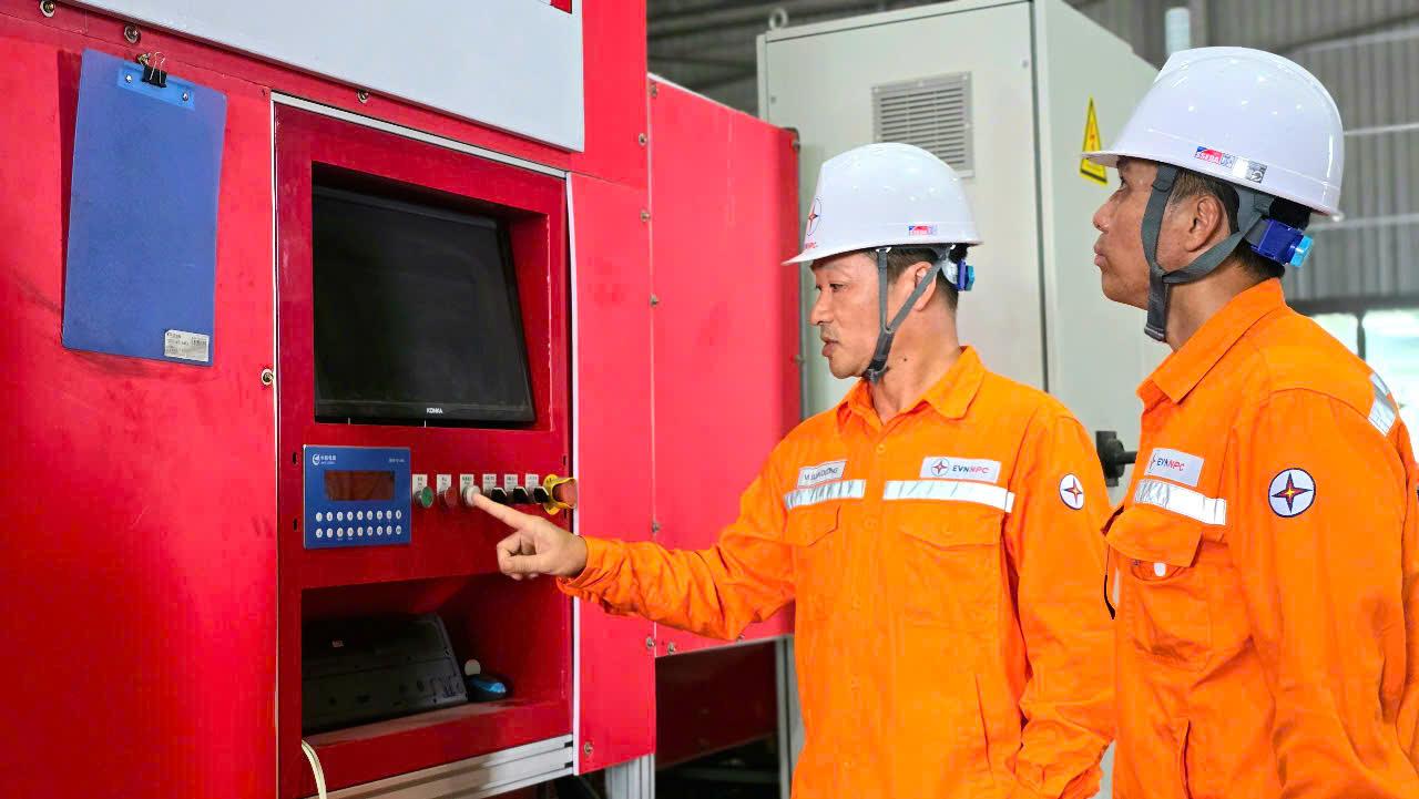 EVN có lãi, song đầu tư vào điện vẫn chưa “tưng bừng”