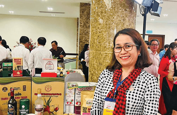 nguyen-hoang-thu-huong-tim-huong-di-ben-vung-cho-thanh-long-binh-thuan