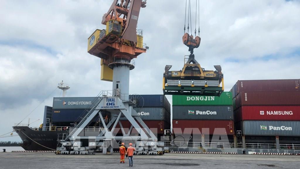 Gỡ khó cho doanh nghiệp trước áp lực thuế suất nhập khẩu của Hoa Kỳ