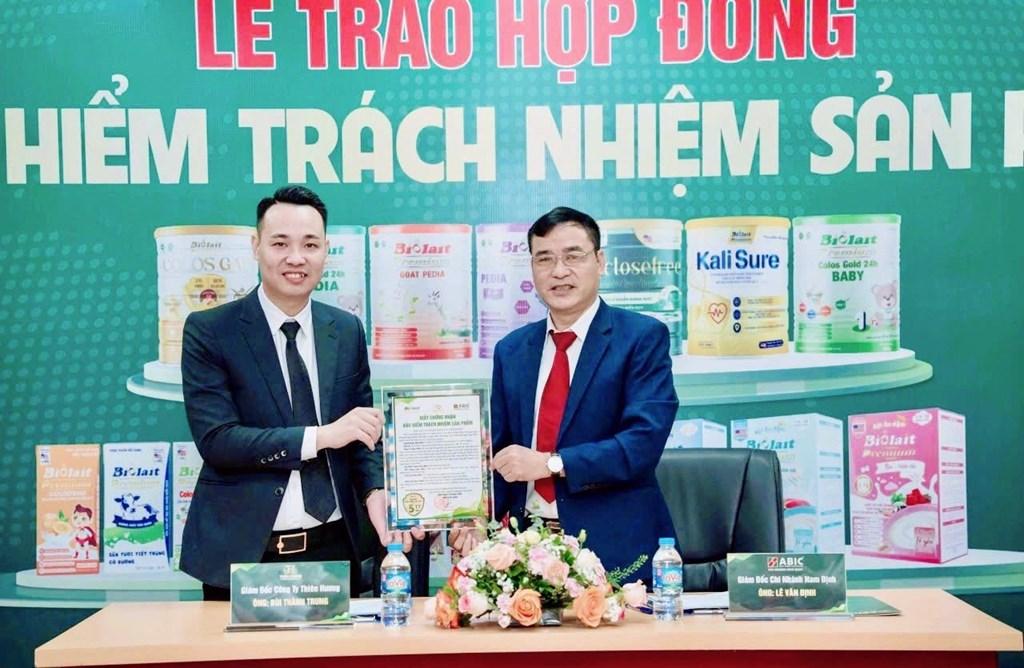 bao-hiem-agribank-va-duoc-pham-thien-huong-ky-ket-hop-dong-bao-hiem-trach-nhiem-san-pham