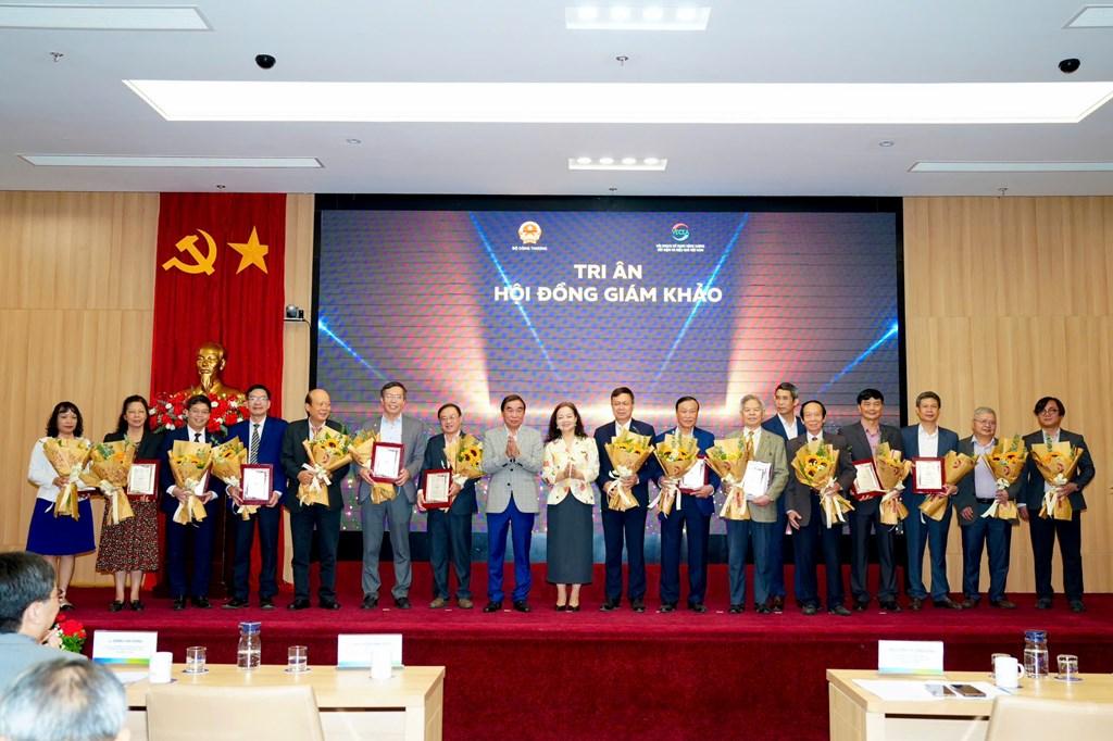 Vinh danh giải thưởng hiệu quả năng lượng trong công nghiệp - công trình xây dựng năm 2025