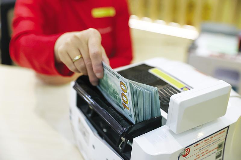 usd-co-the-la-kenh-dau-tu-kem-hap-dan-nhat