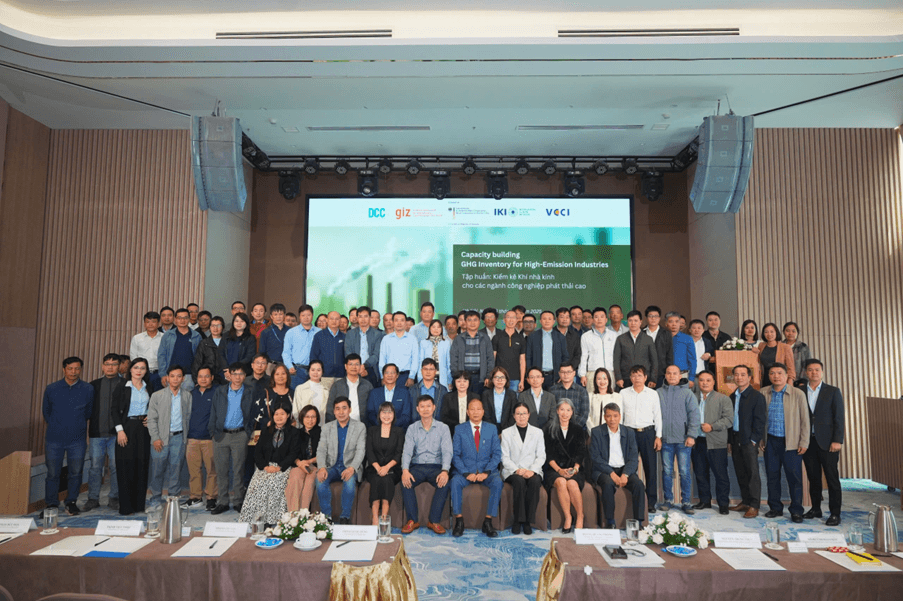VCCI hợp tác tổ chức chương trình tập huấn nâng cao năng lực về kiểm kê khí nhà kính cho doanh nghiệp phát thải cao