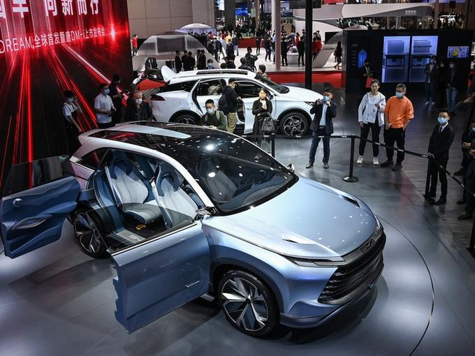 EU tính tăng thuế lên 45% với xe điện Trung Quốc