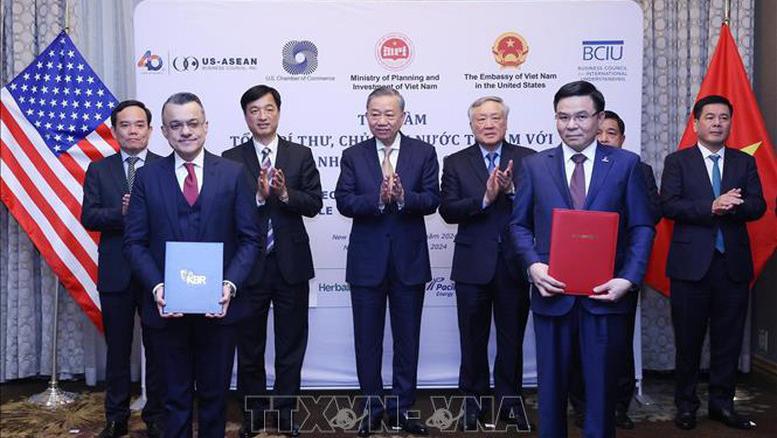 hang-loat-thoa-thuan-hop-tac-duoc-ky-ket-giua-dn-viet-nam-va-my