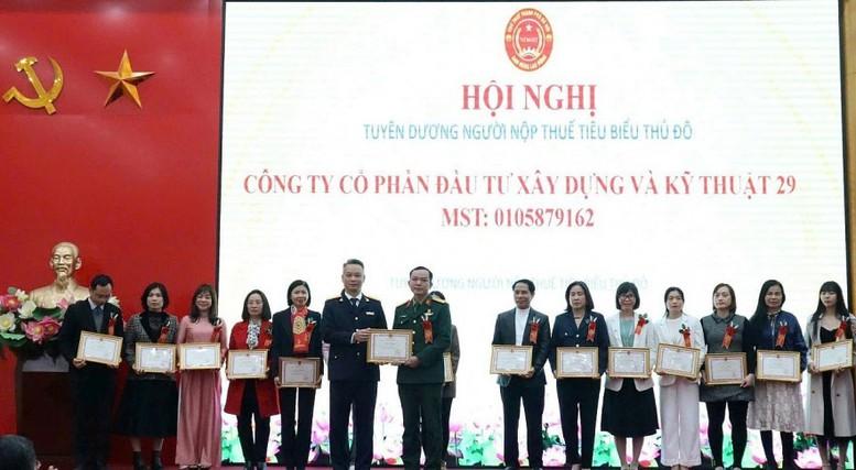 Vinh danh hơn 200 doanh nghiệp, người nộp thuế tiêu biểu